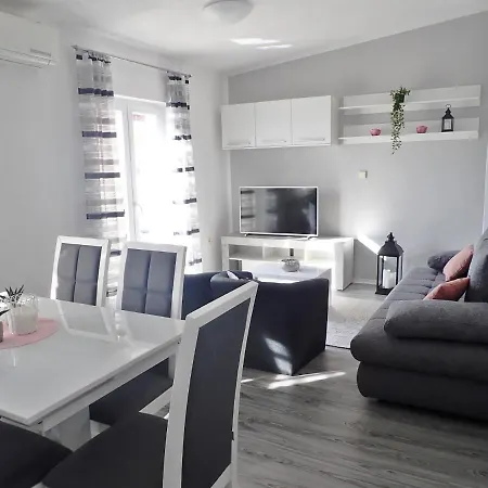 Ana - Experience And Mountain Appartement