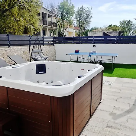 Ana - Experience And Mountain * Maslenica